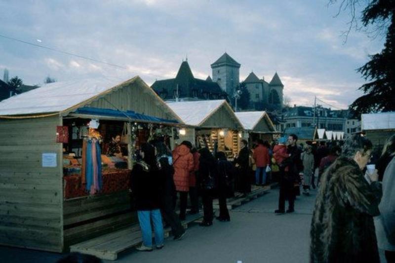 Vakantiepark Village Club Les Balcons Du D'annecy - Neaclub 3*
